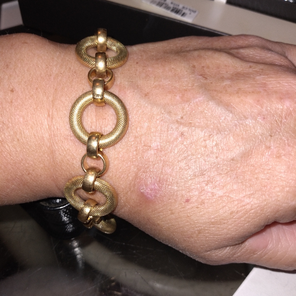 Braclet - Picture 3 of 3